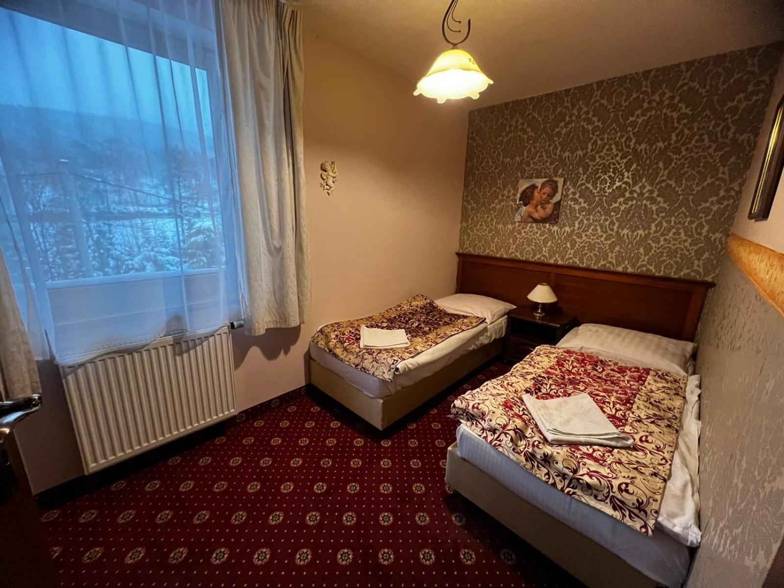 Hotelik Oranski Stronie Slaskie Exterior photo